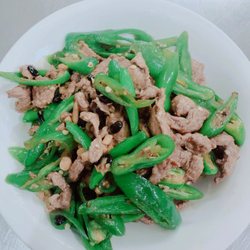 Red Chili Hunan Restaurant - Hunan style sautéed pork