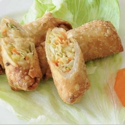 Dragon China - 1. Egg Roll
