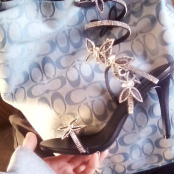 Thrift Store Donation Center - A Coach Bag I got for a very low price... Considering the full retail value of Coach! - Thrift Stores Near Me - Los Angeles, California Thrift Store Donation Center - A Coach Bag I got for a very low price... Considering the full retail value of Coach! - Thrift Stores Near Me - Los Angeles, California
