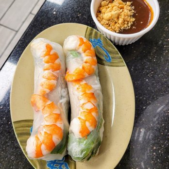 Pho 79 - Spring roll with shrimp and pork - Vietnamese Near Me - Miami, Florida Pho 79 - Spring roll with shrimp and pork - Vietnamese Near Me - Miami, Florida