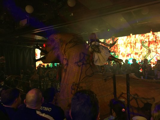 New Robot Restaurant Show by null