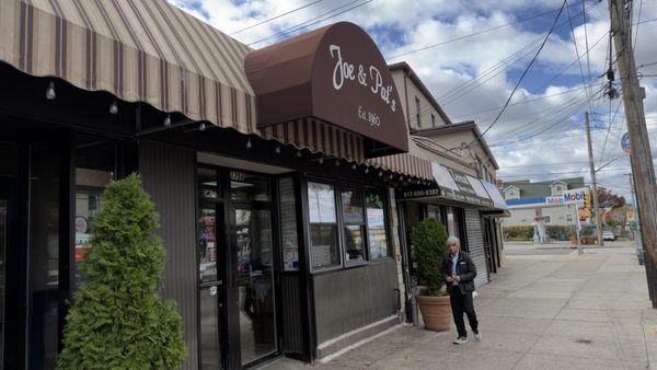 Joe & Pat's Pizzeria & Restaurant by null