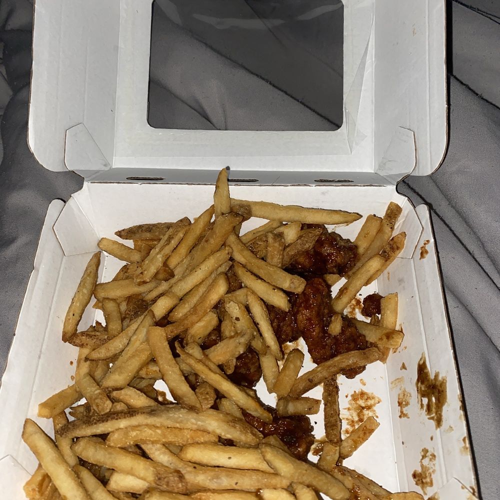 Buffalo Wild Wings - French Fries and boneless wings - Chicken Wings Near Me - Bullhead City, Arizona Buffalo Wild Wings - French Fries and boneless wings - Chicken Wings Near Me - Bullhead City, Arizona
