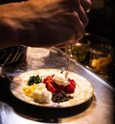 Kahlo & Loyal by null