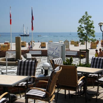 Restaurant Strandidyll - Terrasse mit Blick über die Ostsee - Seafood Near Me - Grömitz, SH