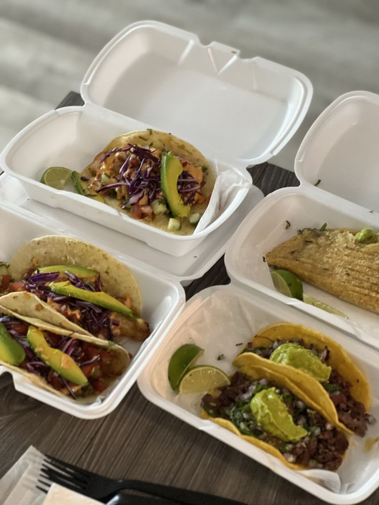 Nayami Tacos