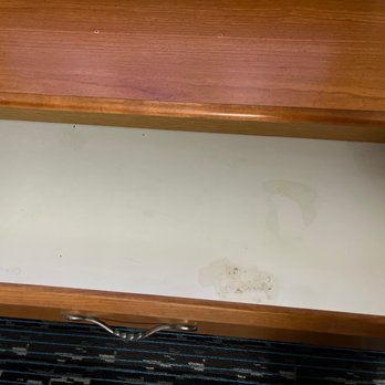 Quality Inn - Someone puked in the dresser drawer - Hotels Near Me - Rochester, Indiana Quality Inn - Someone puked in the dresser drawer - Hotels Near Me - Rochester, Indiana