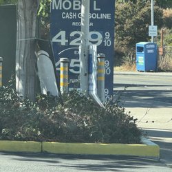 Gas