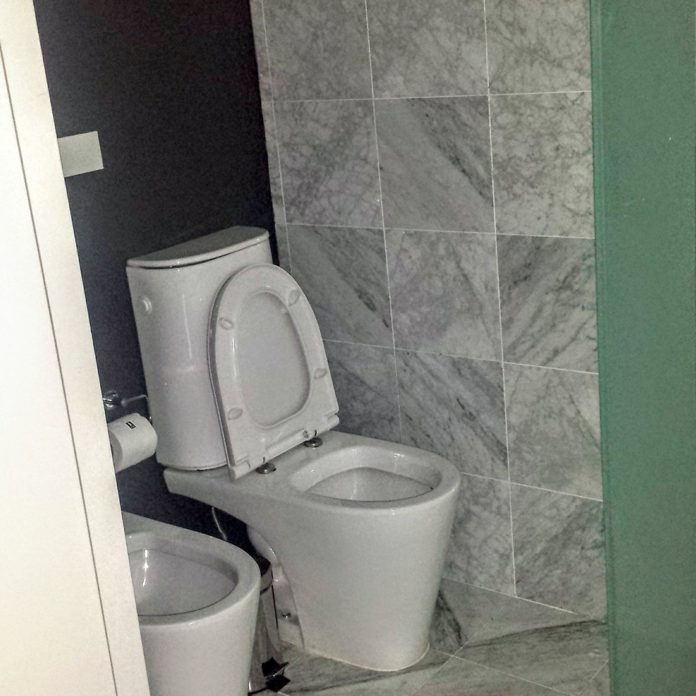 Hotel Anselmo - Good size restroom - Hotels Near Me - Buenos Aires, C