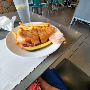 Metro Cafe Diner - Reuben sandwich - Diners Near Me - Stone  Mountain, Georgia