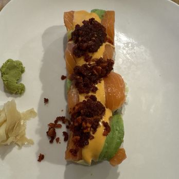 Sushiman - Crunchy garlic roll - Sushi Bars Near Me - Huntingdon Valley, Pennsylvania