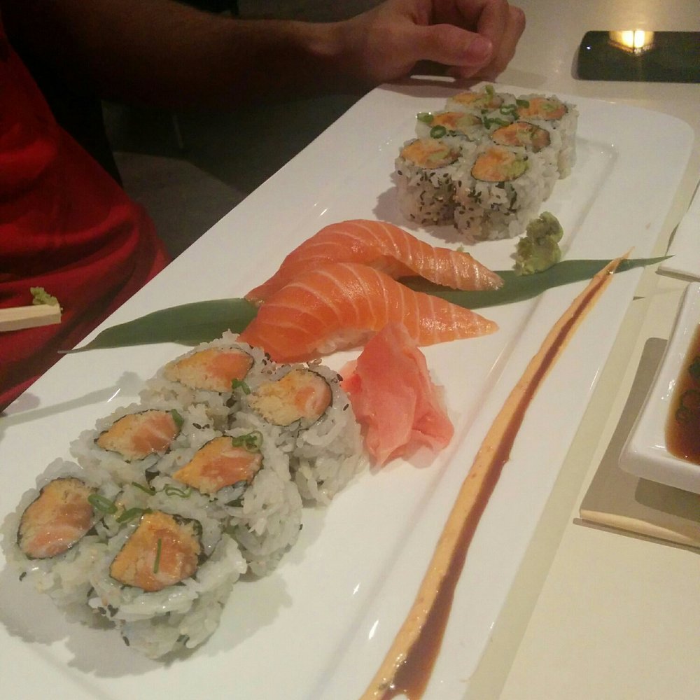 Sushi Nami Royale - Two orders of spicy salmon, and salmon nigiri. - Sushi Bars Near Me - Halifax, Nova Scotia Sushi Nami Royale - Two orders of spicy salmon, and salmon nigiri. - Sushi Bars Near Me - Halifax, Nova Scotia