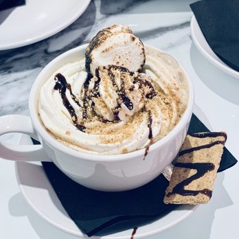Sugar Factory Express - S'mores latte - Desserts Near Me - Bloomington, Minnesota