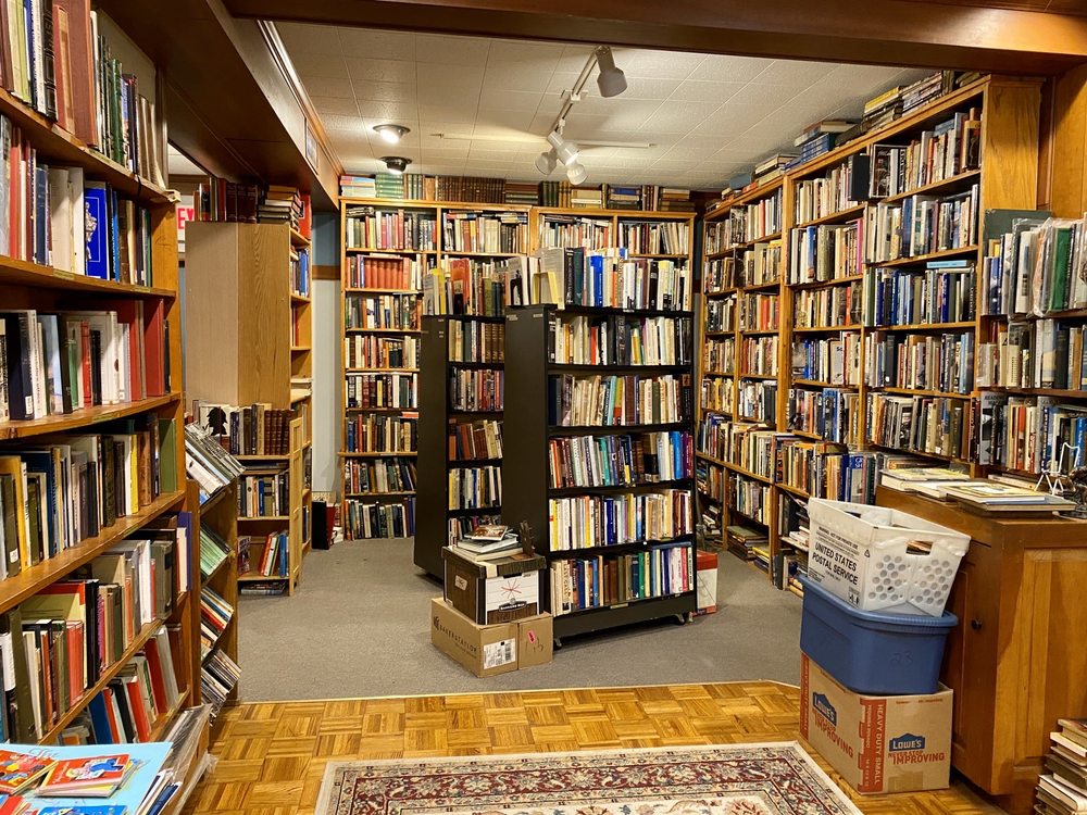 DOGSTAR BOOKS 15 Photos & 17 Reviews Bookstores 401 W Lemon St