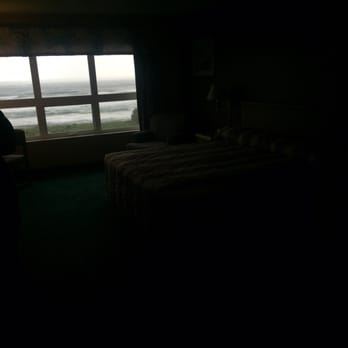 The Waves Hotel - Hotels Near Me - Newport, Oregon The Waves Hotel - Hotels Near Me - Newport, Oregon