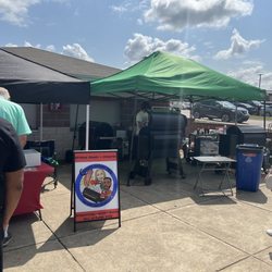 Champs Smokin BBQ - People are lining up at the Spring Hill Hawks games at Independence High School