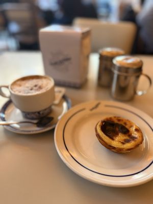 Pastéis de Belém by null