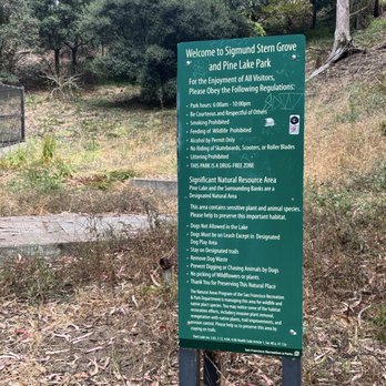 Pine Lake Park - Sign - Dog Parks Near Me - San Francisco, California