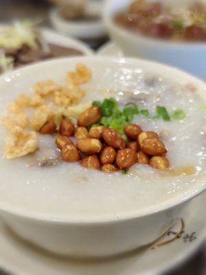 Wonton Noodle House by null