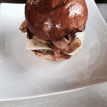 Bricks Newhall - Cali Burger 9/20/17 - Burgers Near Me - Santa Clarita, California Bricks Newhall - Cali Burger 9/20/17 - Burgers Near Me - Santa Clarita, California
