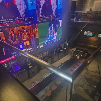 Topgolf - Bar - Golf Near Me - Pompano Beach, Florida