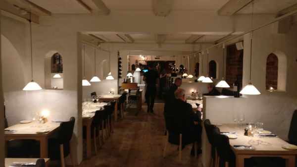 Restaurant Raadhuskælderen by null