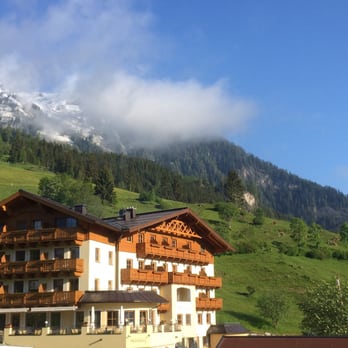 Alpenklang - Außen Ansicht vom Hotel Alpenklang - Hotels Near Me - Großarl, 5