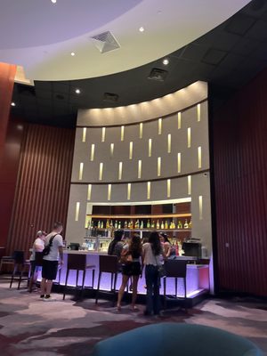 Showcase SuperLux Chestnut Hill by null