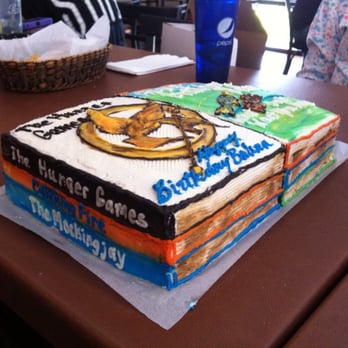 Cheryl Lane's Cakery - a cake with a book on it - Bakeries Near Me - Patterson, California
