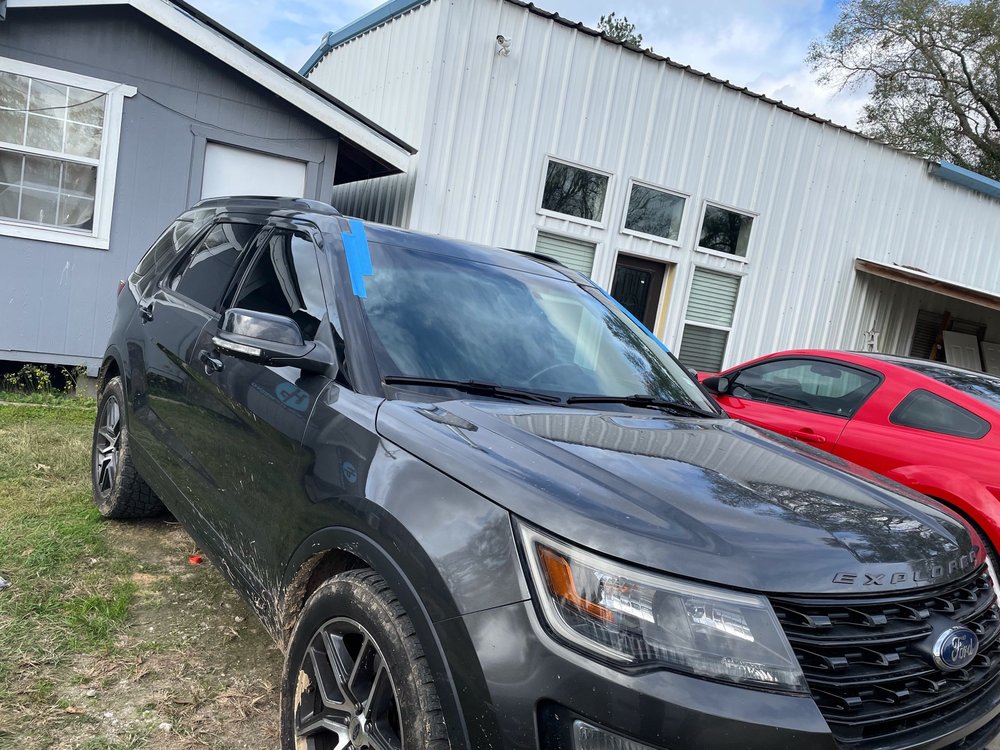 LIBERTY AUTO GLASS Updated September 2024 26 Photos 944 Rd 5006, Cleveland, Texas