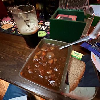 The Bleeding Horse - Guinness, Irish Stew, soda bread, and delicious Irish butter. About 30euro - Pubs Near Me - Dublin, D