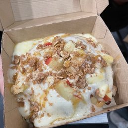 Caramel Apple Pie Roll