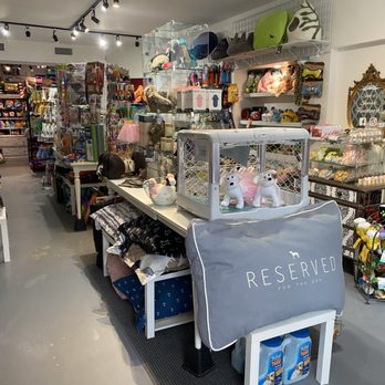 Mollywagz Pet Boutique - Pet Stores Near Me - Toronto, Ontario Mollywagz Pet Boutique - Pet Stores Near Me - Toronto, Ontario