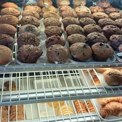 Zimi Bagel Café - Muffins and pastries