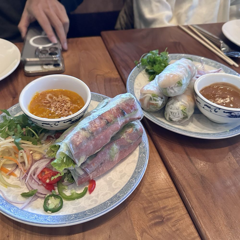 Little Sister - Vietnamese Near Me - El Segundo, California Little Sister - Vietnamese Near Me - El Segundo, California