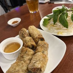 Spring Rolls on Vermicelli