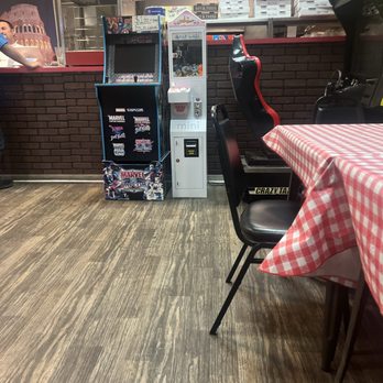 Uncle Gino’s Pizzeria - Pizza Near Me - Temecula, California