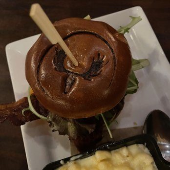Rusty Moose - Burger with mac&cheese - American Near Me - Spokane, Washington