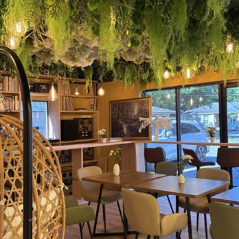 Spinning Coffee - Breakfast & Brunch Near Me - Bradenton, Florida