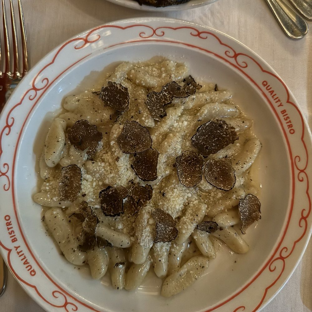 Quality Bistro - Cacio e Pepe Pasta - French Near Me - New York, New York Quality Bistro - Cacio e Pepe Pasta - French Near Me - New York, New York