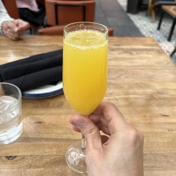 Roof on theWit - mimosa - Lounges Near Me - Chicago, Illinois