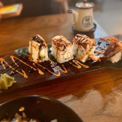 Mayaki Sushi & Izakaya - Dragon Roll