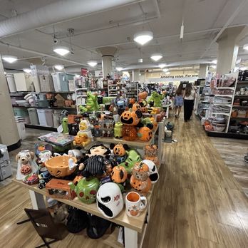 HomeGoods - Home Decor Near Me - Chicago, Illinois HomeGoods - Home Decor Near Me - Chicago, Illinois