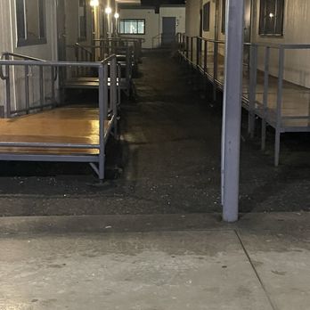 Montera Middle School - This is the 6th grade breeze way where most of your classes are - Middle Schools & High Schools Near Me - Oakland, California