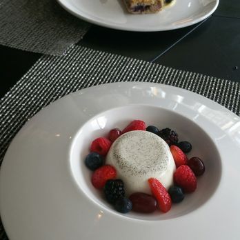 Stage Restaurant - New American Near Me - Honolulu, Hawaii Stage Restaurant - New American Near Me - Honolulu, Hawaii