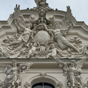 Schloss Linderhof - Museums Near Me - Ettal, BY Schloss Linderhof - Museums Near Me - Ettal, BY