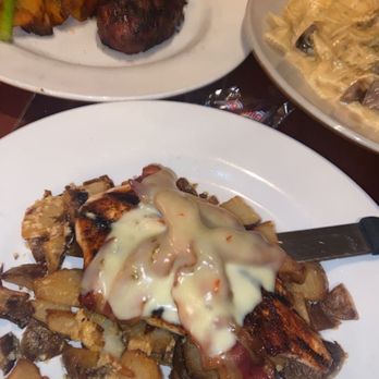 The Butcher's Block Eats and Drinks - New American Near Me - Snyder, Texas The Butcher's Block Eats and Drinks - New American Near Me - Snyder, Texas
