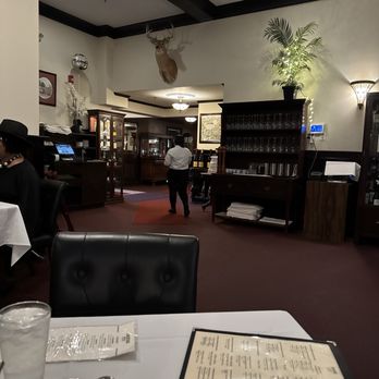 Olde Towne Steak & Seafood - Dining room - Seafood Near Me - Fredericksburg, Virginia Olde Towne Steak & Seafood - Dining room - Seafood Near Me - Fredericksburg, Virginia