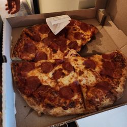 Dino's Pizza