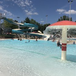 Sun Prairie Family Aquatic Center - Another splash area next to slide and basketball